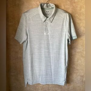 Oakley Mint and White Lightweight Athletic Polo Tailored Fit Breathable Small